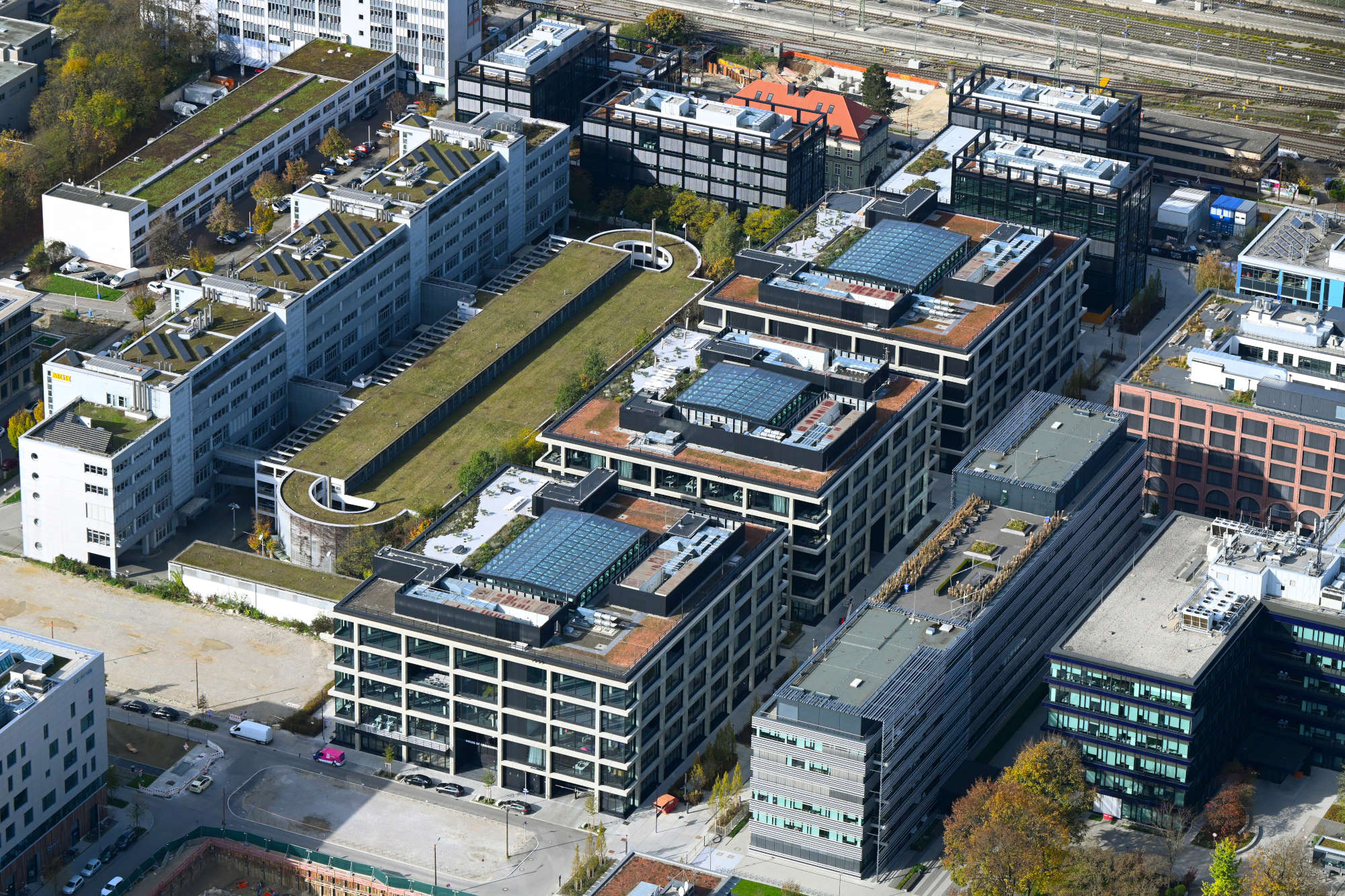 Baustelle zum Neubau eines Büro und Geschäftshaus Ensemble des "iCampus Rhenania" an der